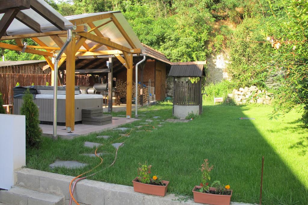 Panni Vendeghaz Hotel Egerszalok Bagian luar foto